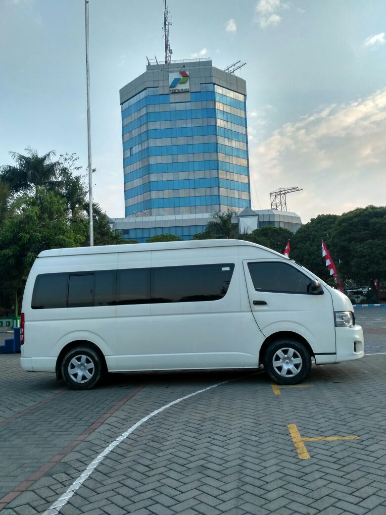 Rental Mobil Avanza Di Surabaya
